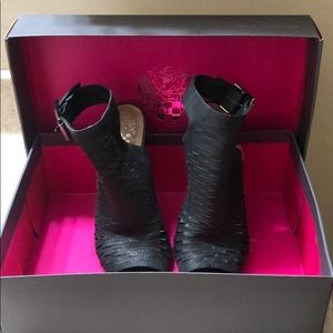 Vince Camuto heels